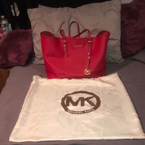 Pre-owned Michael Kors red leather tote